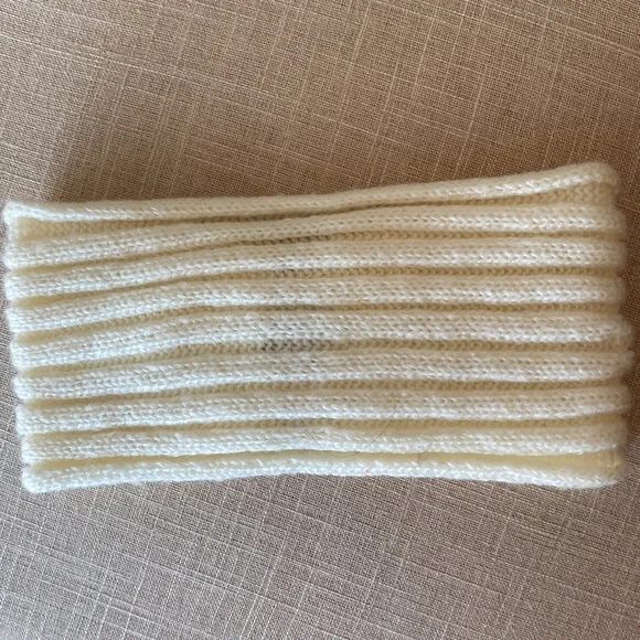 (3) Windsor Headwrap - Picture 4 of 9